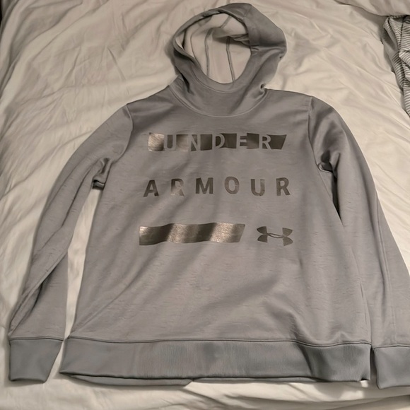 Underarmour hoodie - Picture 1 of 2